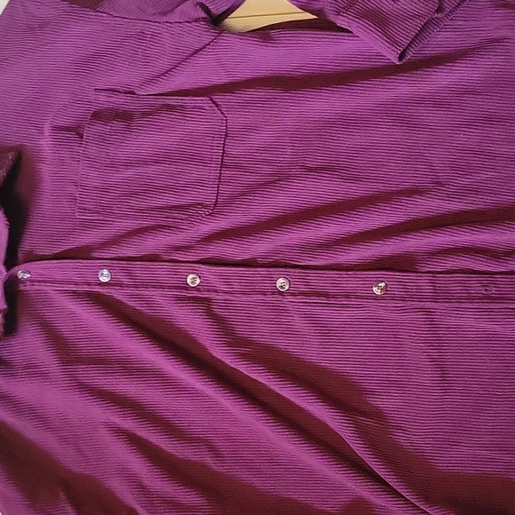 Men's small dress shirt - Picture 3 of 4